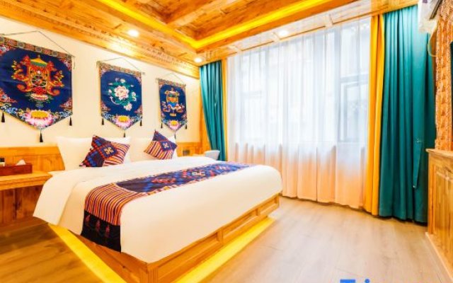Jiuzhaigou Nomadic Home Tibetan Suites