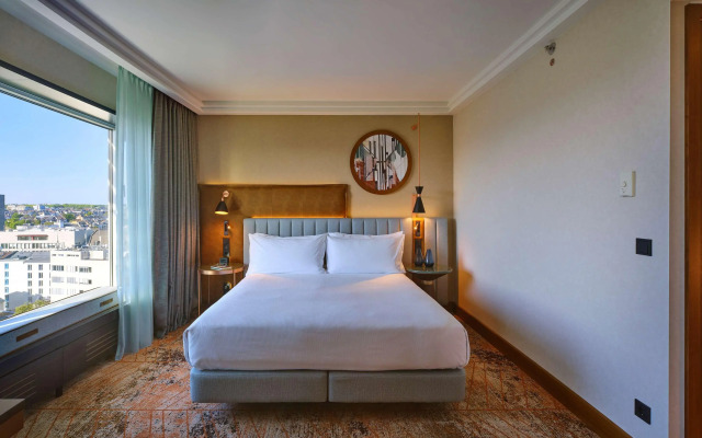 Hilton Frankfurt City Centre