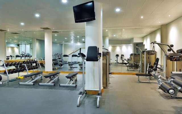 Отель NH Johannesburg Sandton