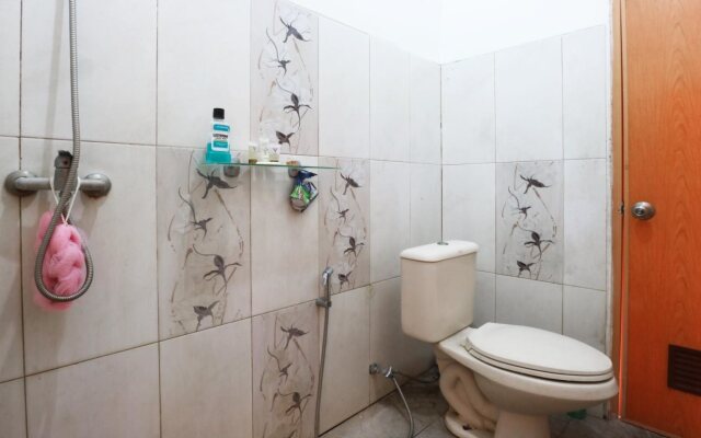 OYO 90363 Nira Guest House Sanur Bali