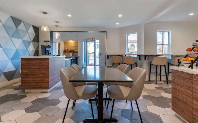 Best Western Plus Executive Suites