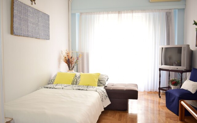 Apartment 6 min from City Center & Acropolis