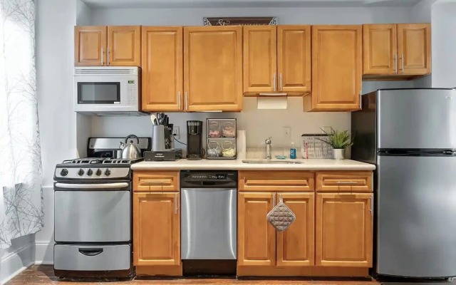 Lovely 1 Bedroom Apartment in Rittenhouse