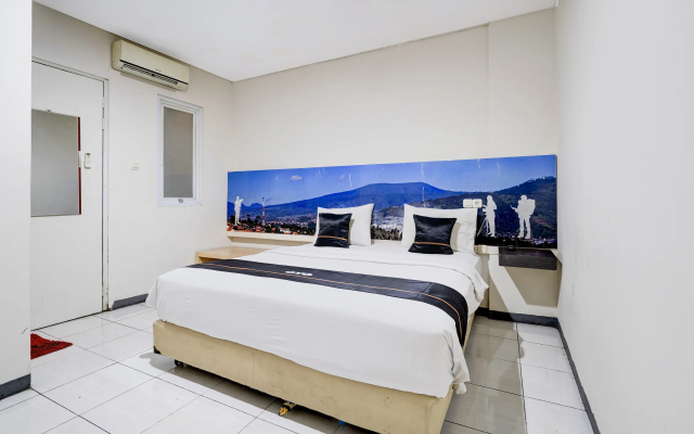 Townhouse Oak Cihampelas Near Ciwalk Formerly Promenade Hotel