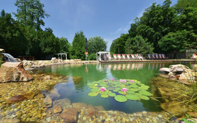 Chateau Loucen Garden Retreat