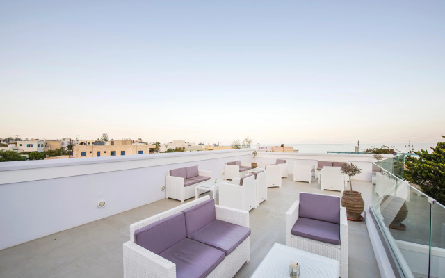 Blue Waves Hotel