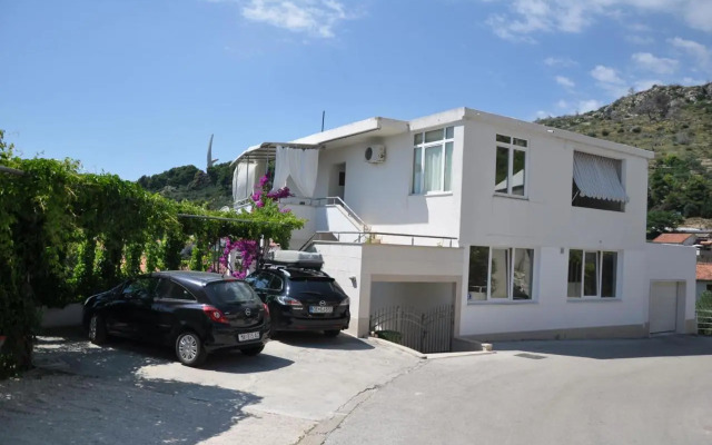 Villa NADA 1