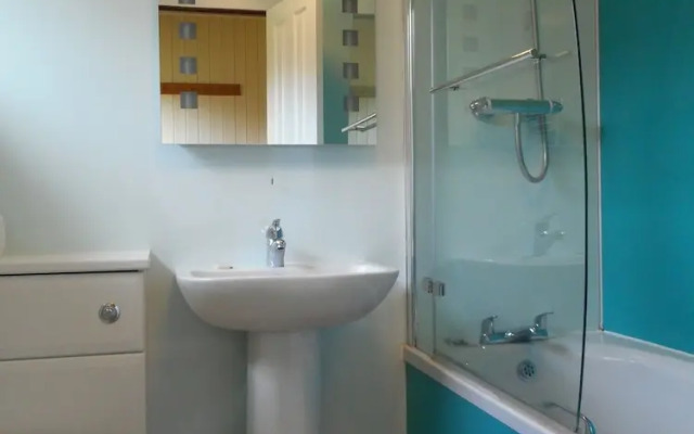 Birch Lodge 13 with Hot Tub