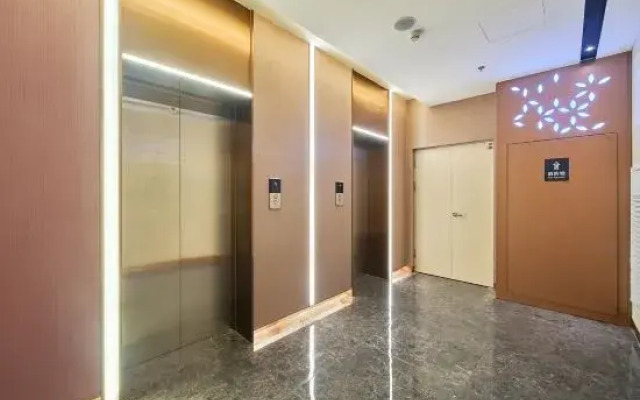 Lavande Hotel (Gaobeidian Xinchang South Street Wudaokou Branch)