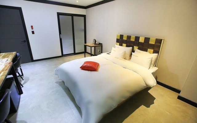 Suwon Yeongtong SG Hotel