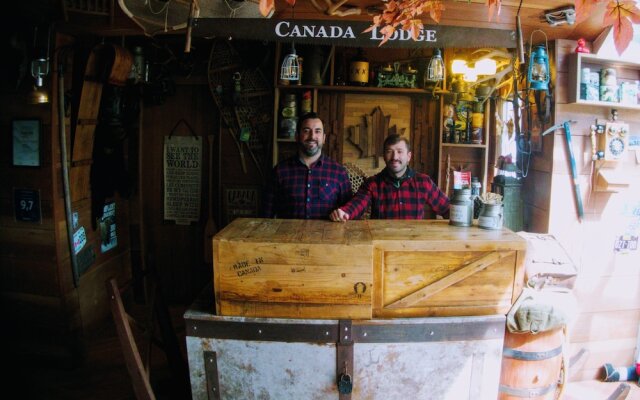 Canada Lodge