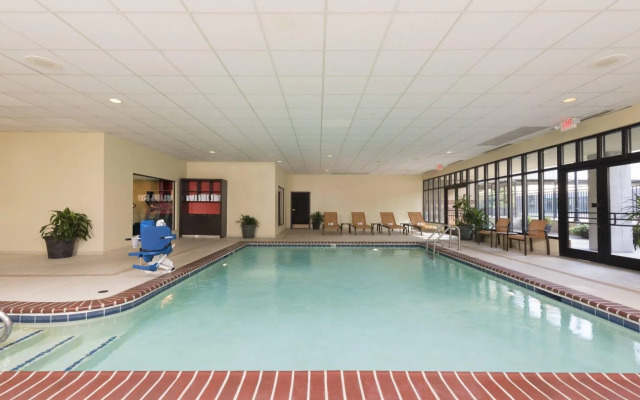 Courtyard Louisville Downtown