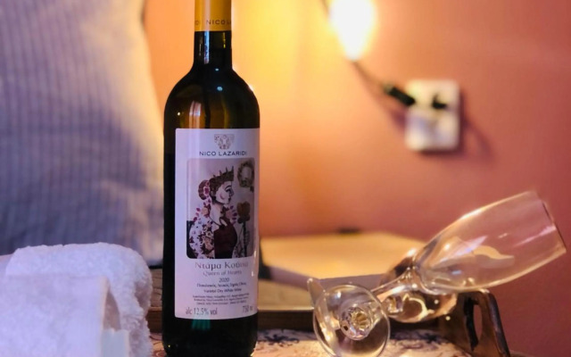 The Romantic Traveller