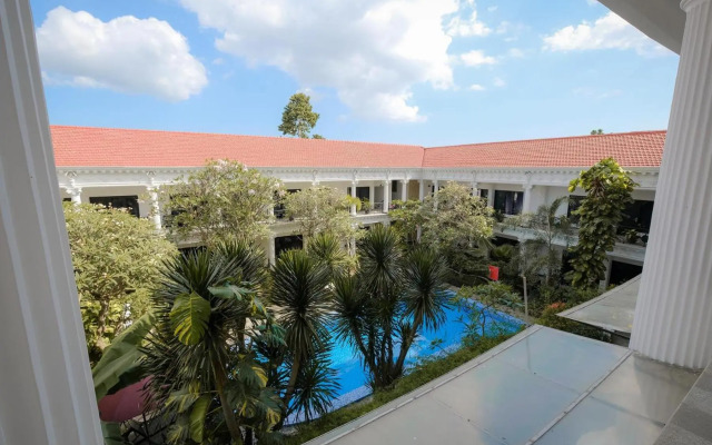 The GRAND PALACE Hotel - YOGYAKARTA