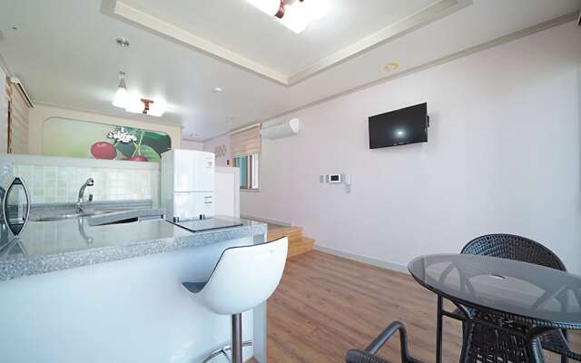 Yeongdeok Etermo Pension