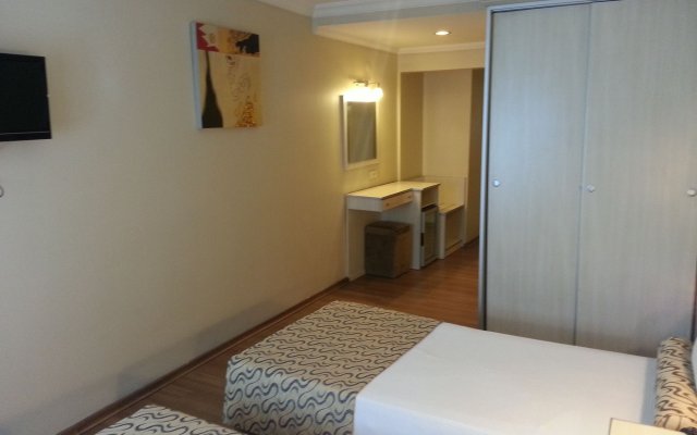 Grand Zeybek Hotel