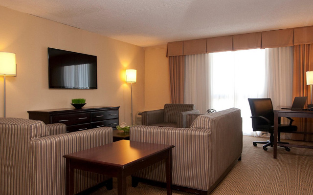 Holiday Inn South Plainfield-Piscataway, an IHG Hotel