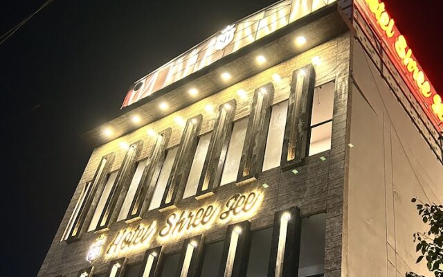 Shree Jee Hotel
