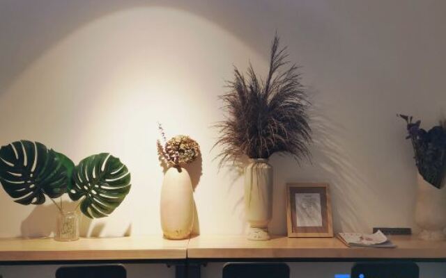 Weijianshan Guesthouse