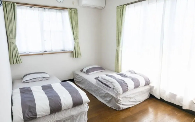 Stay Rokko - Hostel