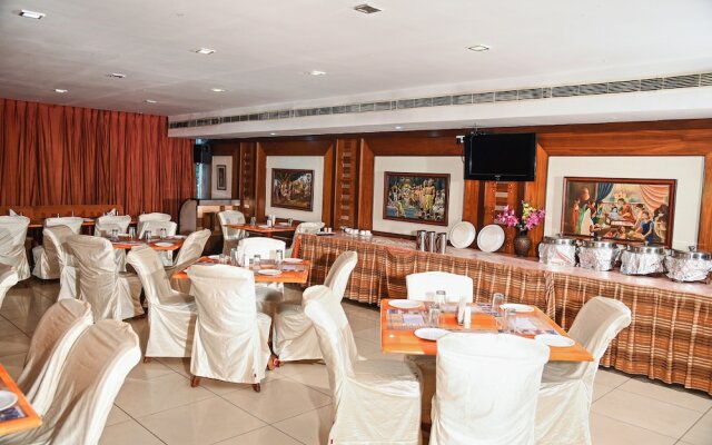 FabHotel RR Grand Daba Garden