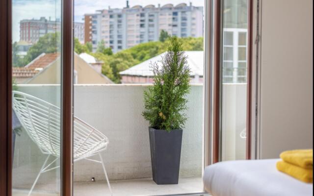 LV Premier Amoreiras AM3 Modern Space AC Lift