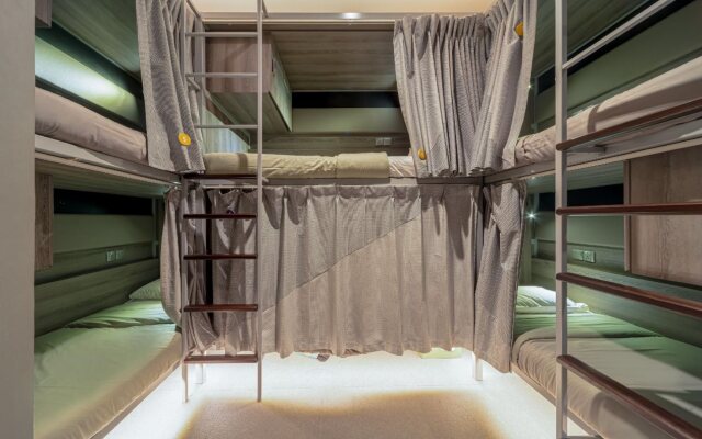 COO Boutique Hostel