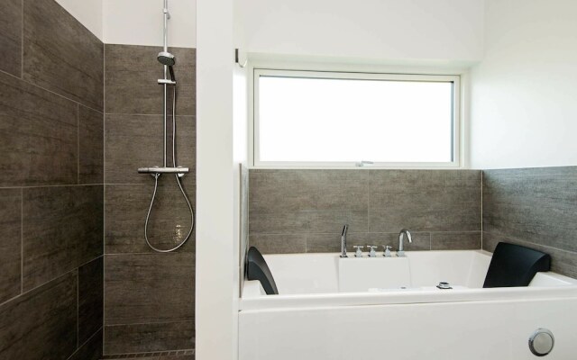 Charming Holiday Home With Private Whirlpool at Jutland
