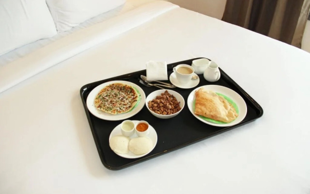 RB Grand Residency by OYO Rooms