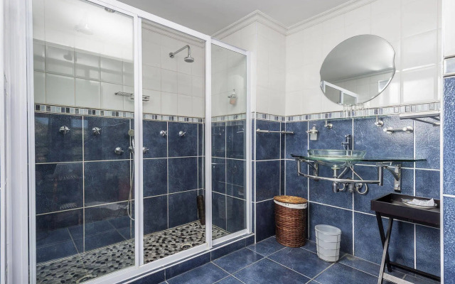 Dungbeetle River Lodge