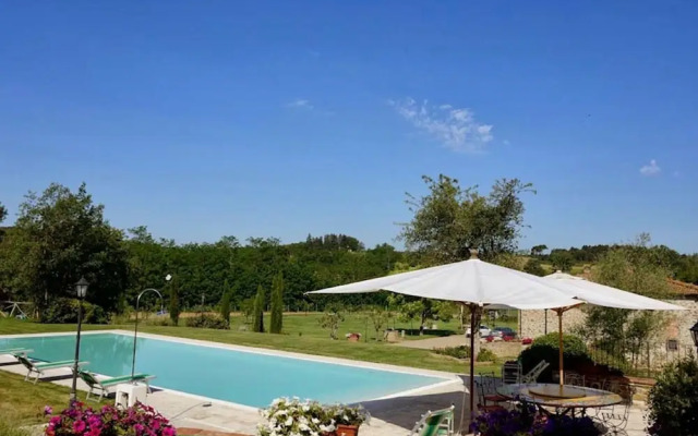 Tuscan Villa With Sauna
