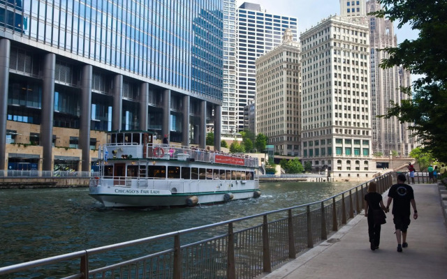 Renaissance Chicago Downtown Hotel