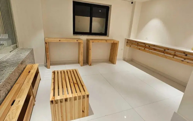 Western Suites