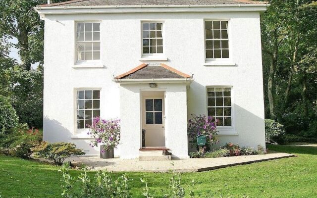 Penwarne Lodge