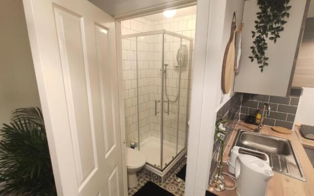 Beautiful 1 Bedroom Apartment
