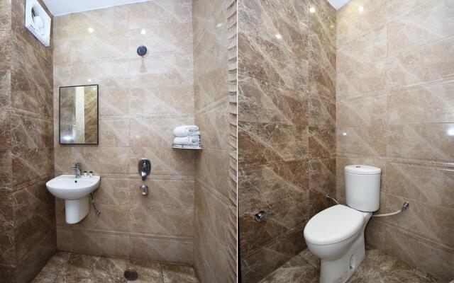 OYO 9816 Hotel Neelkanth