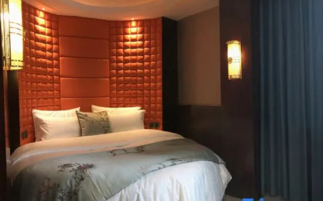 Ruiteng Phoenix Nest Holiday Hotel (Changsha Songya Lake Mass Media College)