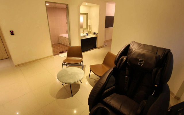 VIV Classic Hotel