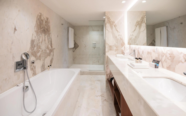 InterContinental Lisbon by IHG