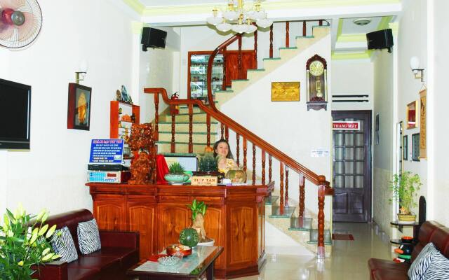 Khách sạn Thy Thư