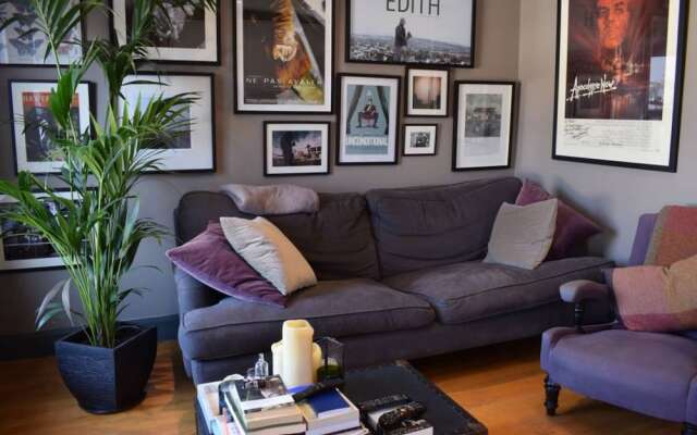 Stylish 2 Bedroom Flat in Finsbury Park