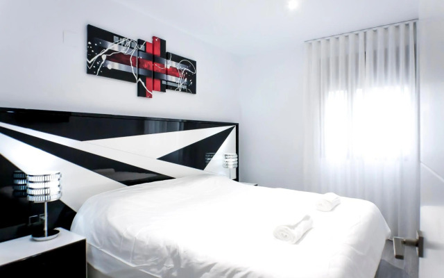 Goles Deluxe Suite by Valcambre