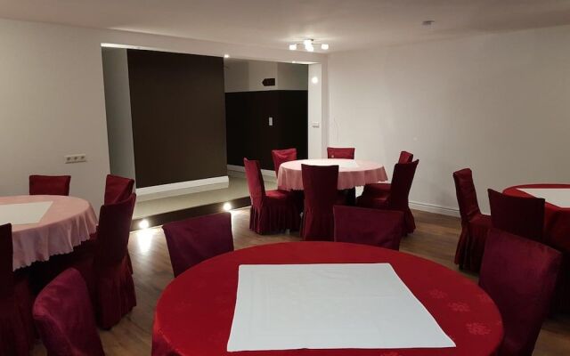 Hotel Krone UG