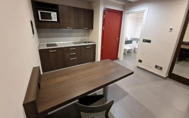 Inn Naples Airport