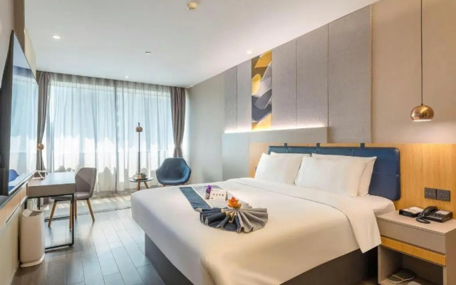 Homeinn Selected Guangzhou Zhujiang New Town Wuyangcun Metro Station Branch