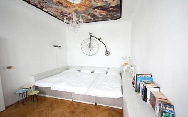 For the bold, chic and open minded