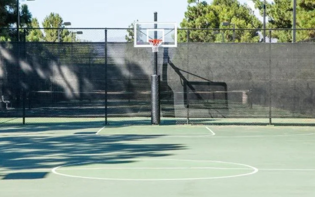 Oakwood at Toluca Hills Apartments by Avalon