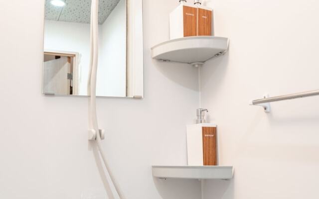 ZAITO Tokyo Oshiage Economy Inn