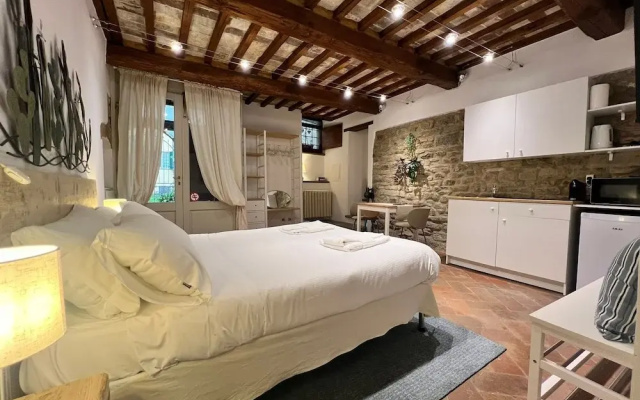 Vicolo Della Scala Rooms - La Luna