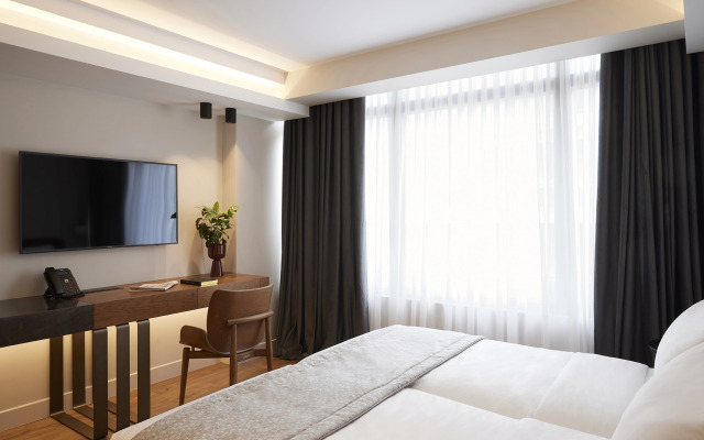 Teight Hotel